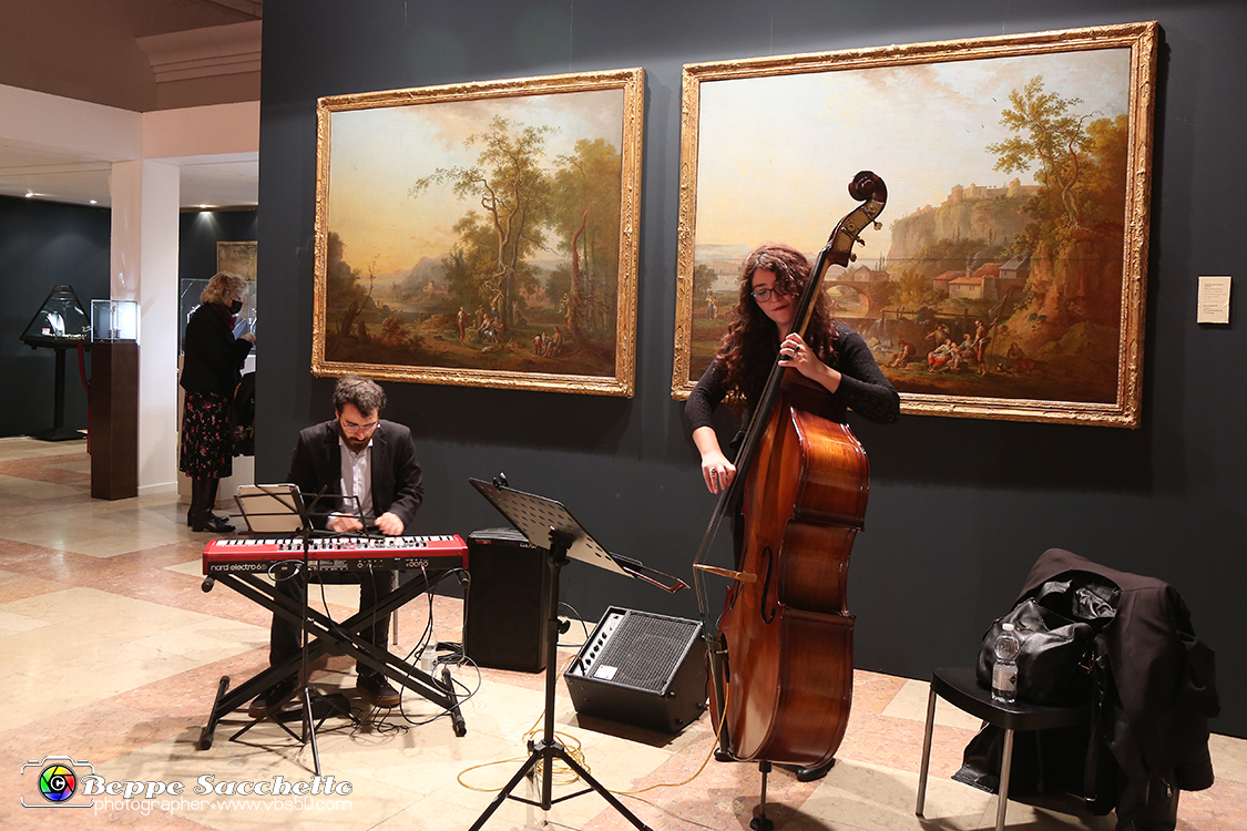 VBS_3857 - APART - Art & Antiques Fair.jpg